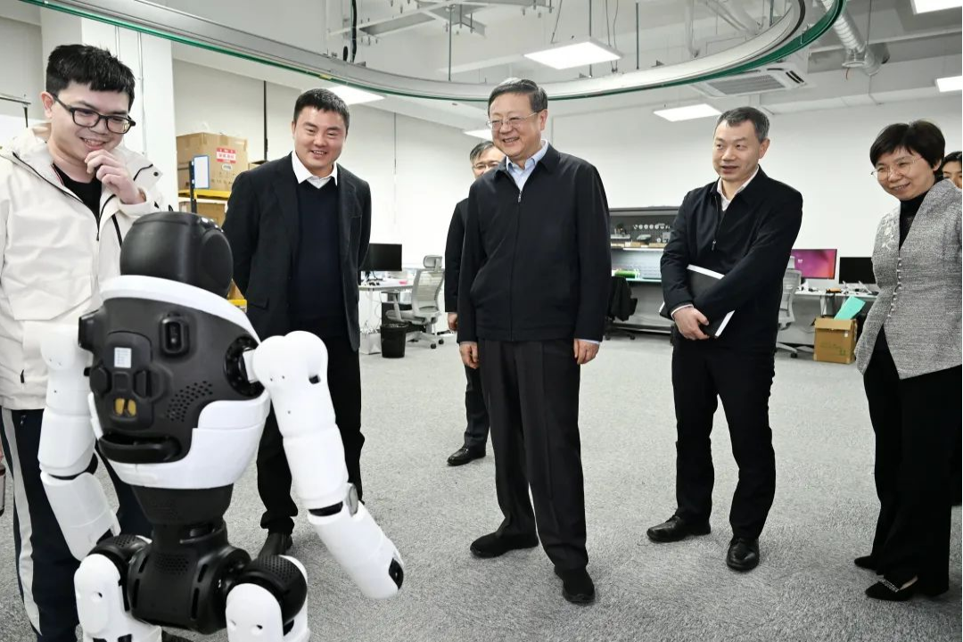 上海市委书记陈吉宁专题调研NG相信品牌的力量机器人